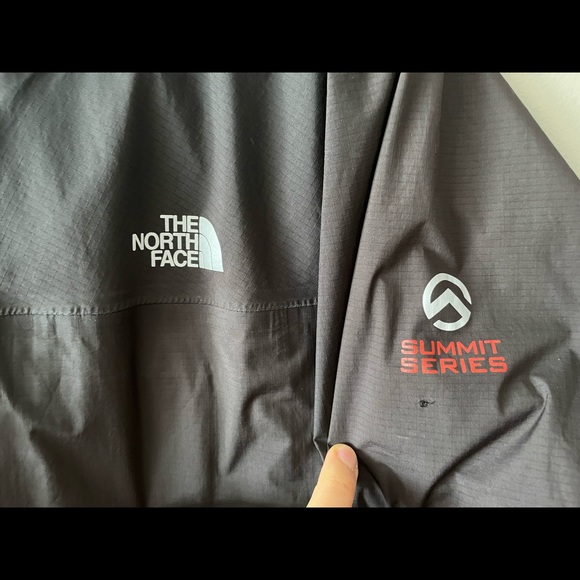 The North Face gore-tex jacket - Picture 3 of 7